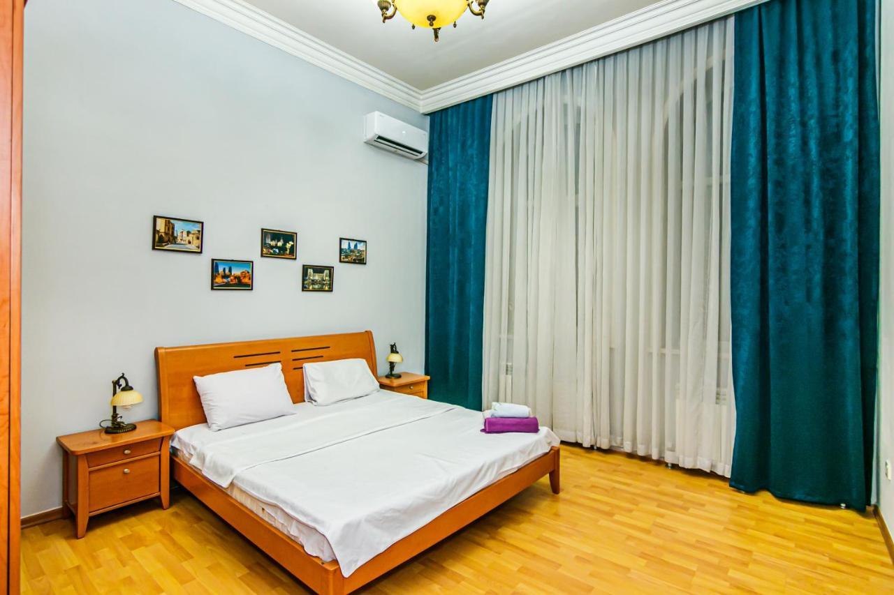 Rolls Royce Apartment Баку Экстерьер фото