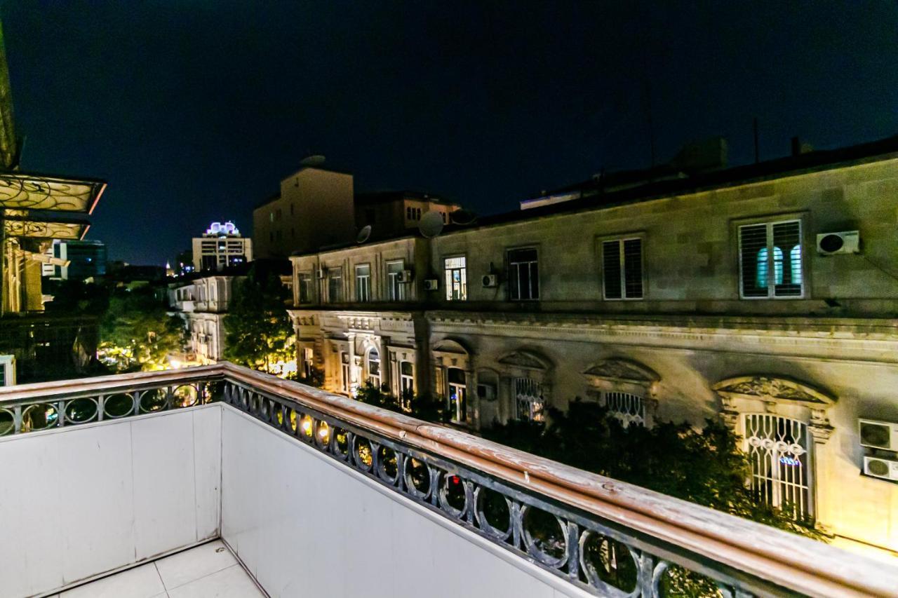 Rolls Royce Apartment Баку Экстерьер фото